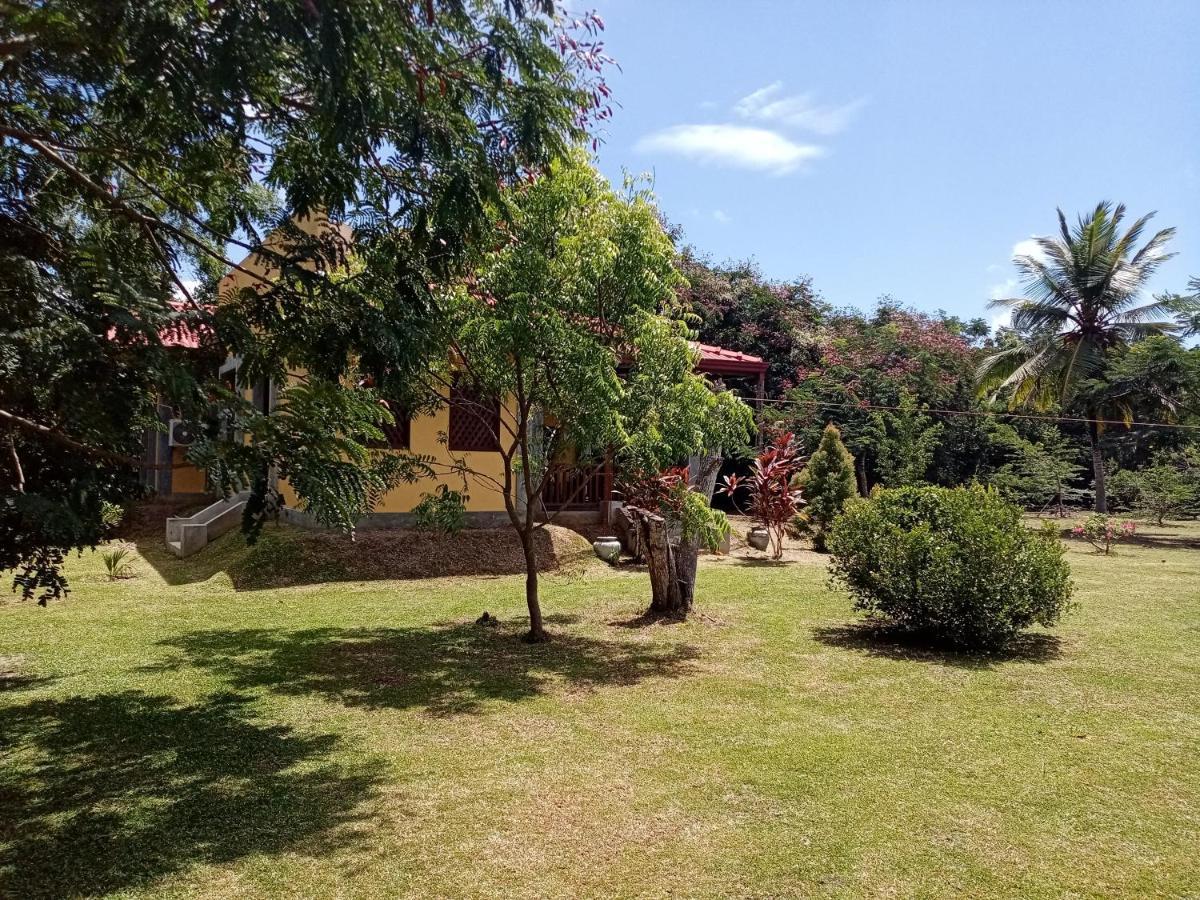 Villa De Lagoon View Tangalle Exterior photo