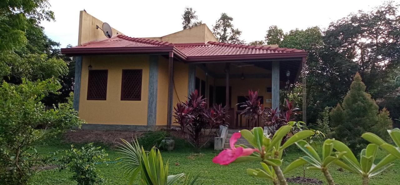 Villa De Lagoon View Tangalle Exterior photo