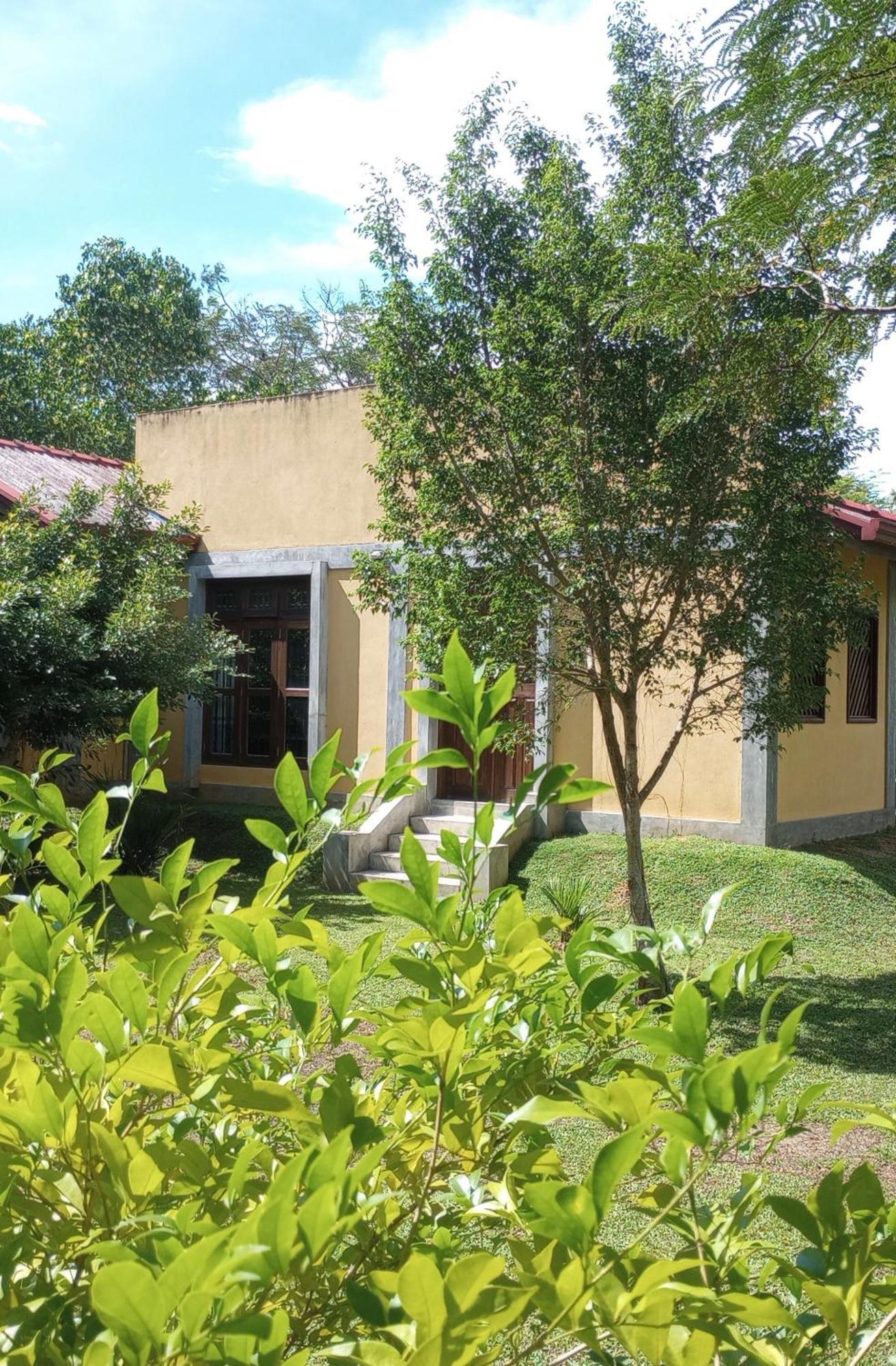 Villa De Lagoon View Tangalle Exterior photo